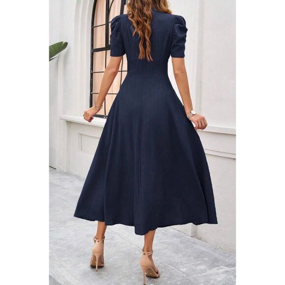Women’s Navy Midi Dress Puff Sleeve V-Neck Ruched Waist Size L NWT - Picture 2 of 9